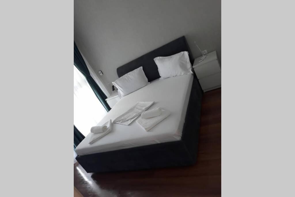 Andreve Apartment By Onix Blue Mamaia Nord, Baby Friendly, Private Parking Нэводари Экстерьер фото